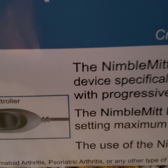 New Nimble Mitt Arthritis Therapeutic Mittens - Picture 2 of 4